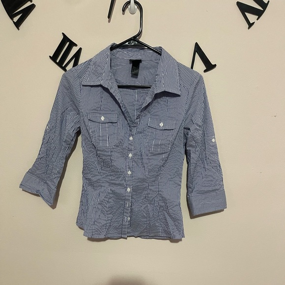 Women’s Button Up & Blazer BUNDLE ( 3 pcs ) - Picture 3 of 6